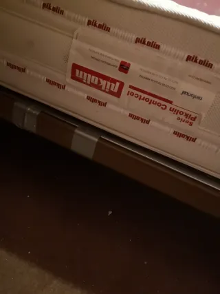 Cama Matrimonio Tela y Madera