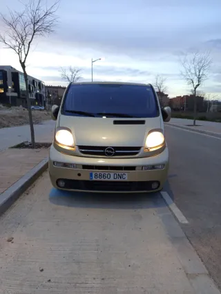 Opel Vivaro 2006