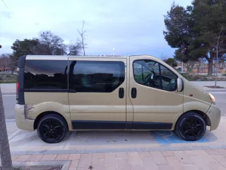 Opel Vivaro 2006