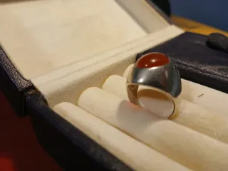 Anillo cabujón ovalado vintage .