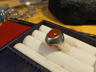 Anillo cabujón ovalado vintage .