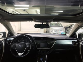 Toyota Auris Touring Sports TECHO PANORÁMICO