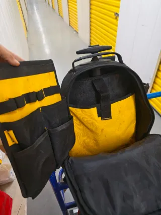 Maleta de herramientas Stanley con ruedas