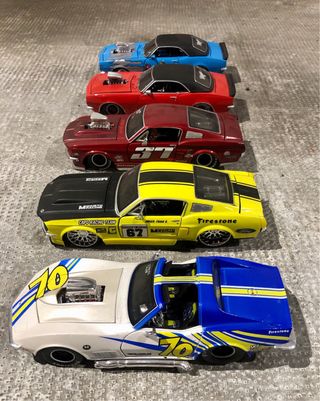 Coches a escala 1/24 MAISTO