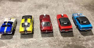 Coches a escala 1/24 MAISTO
