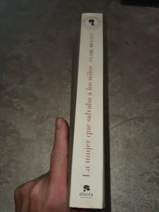 La mujer que salvaba a los niños: Una biografía...