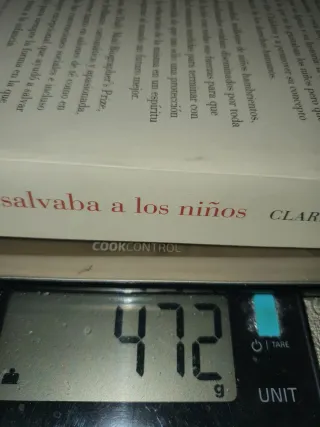 La mujer que salvaba a los niños: Una biografía...