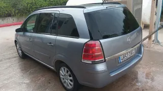 Necesito una furgoneta 9 plazas buenas estado