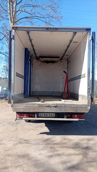 Nissan Atleon 2006 Frigorifico