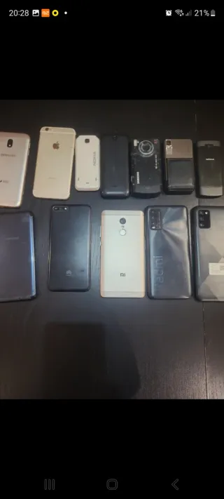 Conjunto 12 Telemóveis Variados