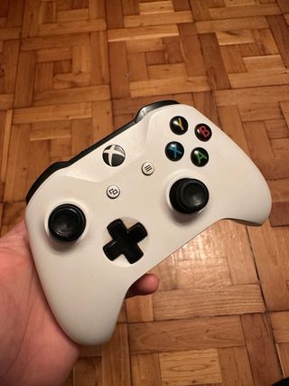 Mando Xbox One Series Blanco y Negro