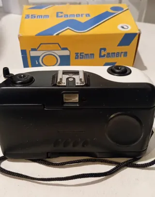 Cámara 35mm Quendal Blanca