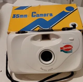 Cámara 35mm Quendal Blanca