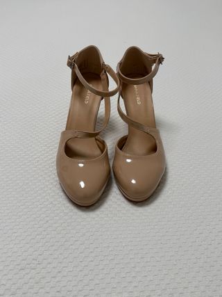 Zapatos de tacón nude