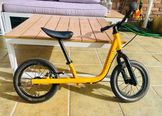 Bici sin pedales infantil amarilla