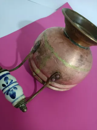 Calderito de cobre vintage con asas de cerámica