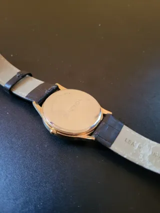 Reloj Sekonda Dorado y Negro