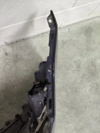 Parachoques delantero Kia Carens 2018