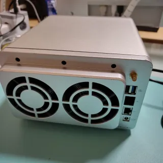 Terramaster NAS F4-210 Plata