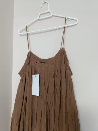 Vestido largo Zara arrugado bordado ZW Collection