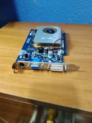 Tarjeta Gráfica Asus PCI Express 512MB