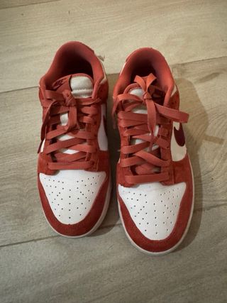 Zapatillas Nike Dunk Low Rojas y Blancas