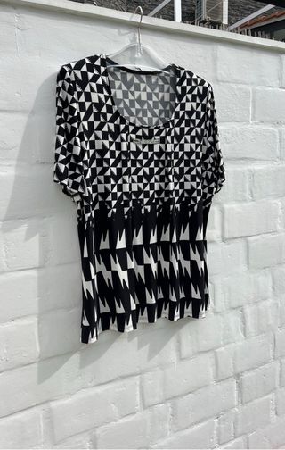 Blusa elegante mujer estampado geométrico