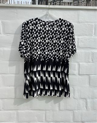 Blusa elegante mujer estampado geométrico