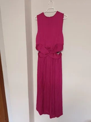 Vestido Zara satinado cut out rosa