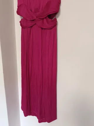 Vestido Zara satinado cut out rosa