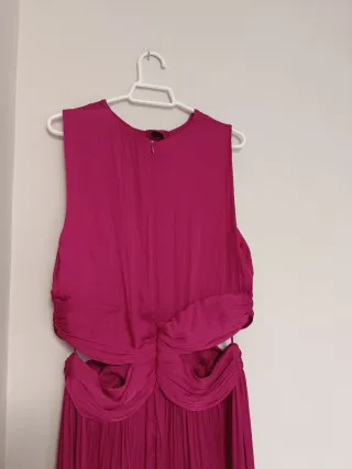 Vestido Zara satinado cut out rosa