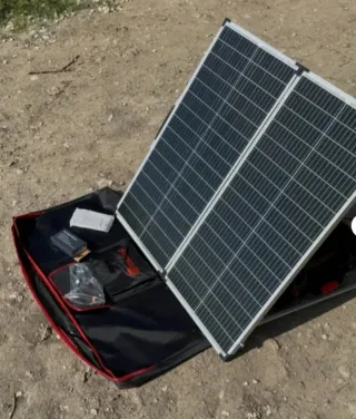 Estación de energía portátil 1200W y placa solar