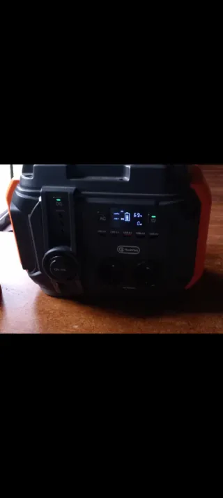 Estación de energía portátil 1200W y placa solar