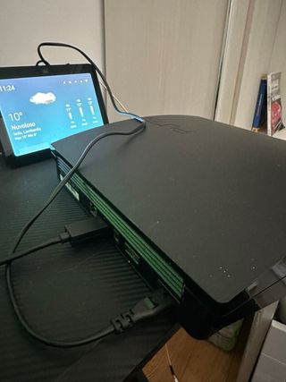 PlayStation 3 Slim con controller e videocamera