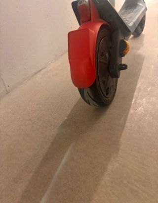 Patinete Eléctrico Red Bull Race