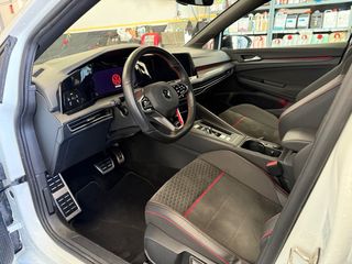 Volkswagen Golf 2021