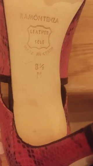 Zapatos tacón piel rosa y negro RAMÓN TENZA