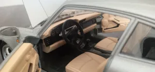 Porsche 911 Carrera 1/18 (1993)