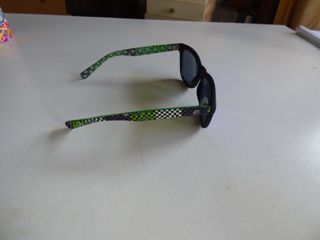 Occhiali da sole per bambini nuovi