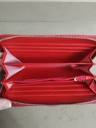 Portafoglio in pelle rossa