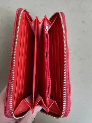 Portafoglio in pelle rossa