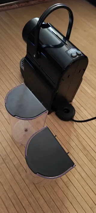 Cafetera Delonghi Nespresso no funciona, leer todo