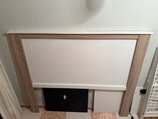 Cabecero de madera y blanco