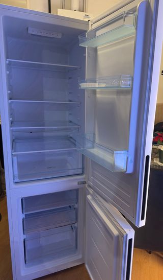 Nevera Candy Low Frost CCT3L517FW