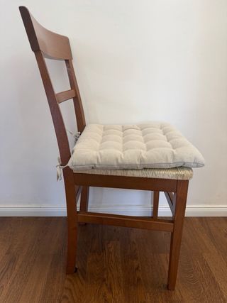 Tavolo da pranzo in legno con 4 sedie