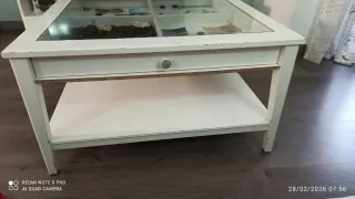 Mueble TV Ikea Blanco  y se regala mesa de centro
