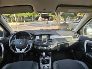 Renault Laguna GT Familiar DCI 130 cv año 2012