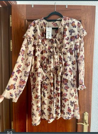 Vestido Sfera volantes floral