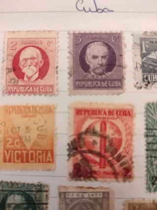 13 Antichi Francobolli di Cuba