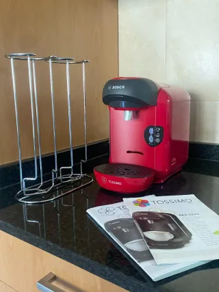 Cafetera Bosch Tassimo Roja